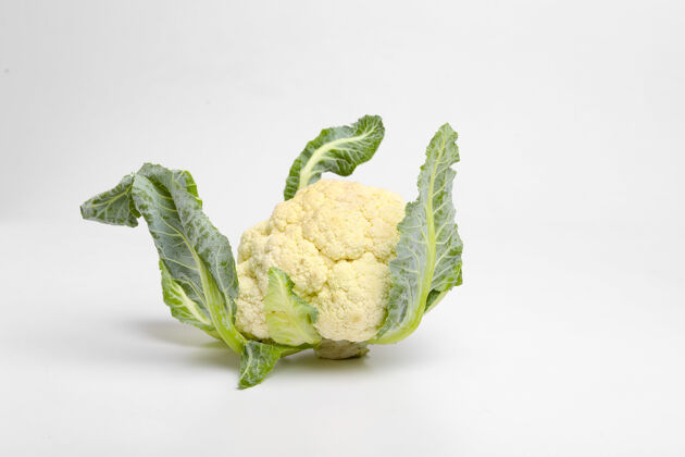 生的蔬菜整个生菜花 整个蔬菜 隔离在白色表面花补充天然食物