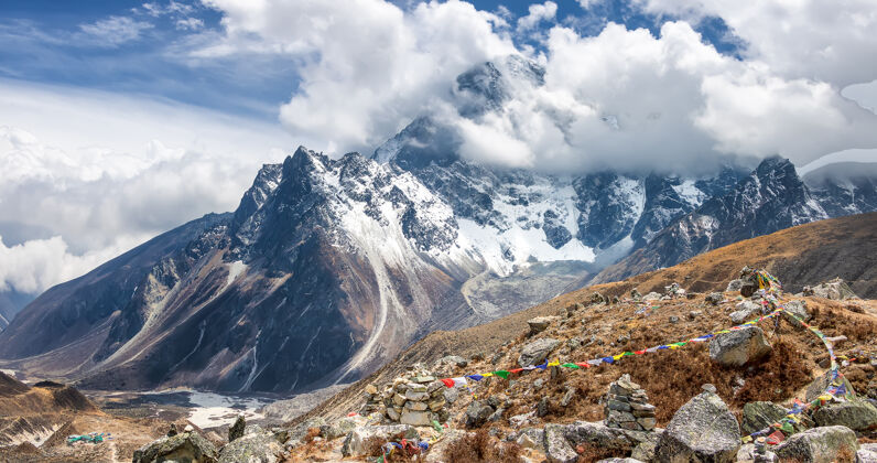 山仪式金字塔观萨加玛塔山脉公园 去珠穆朗玛峰的路线尼泊尔营地!山 岩石 冰 宗教 金字塔 尼泊尔 山峰