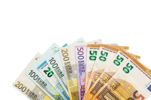 工资欧元钞票在白色的扇子上孤立五十兑换投资