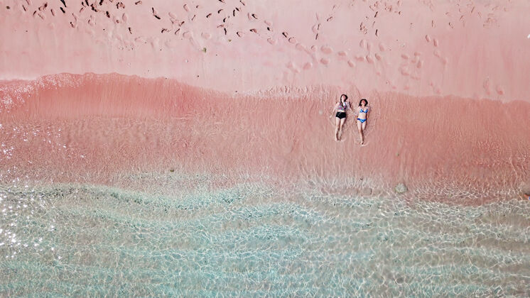 青少年粉红海滩大海比基尼海岸