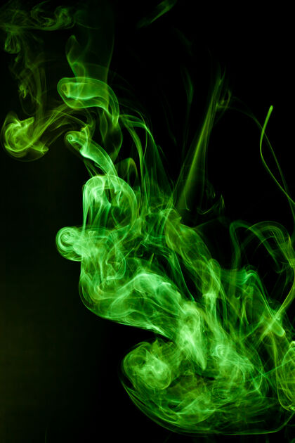 宇宙黑底绿烟运动神秘飞溅漩涡