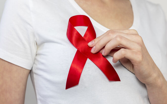 希望红丝带支持艾滋病世界日 特写举行生病日