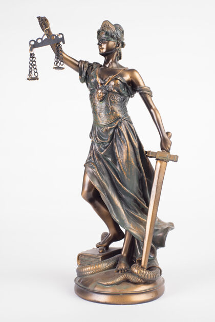 法官女神像是古希腊的正义女神女神忒弥斯正义的象征孤立于白色之上盲人古老判决
