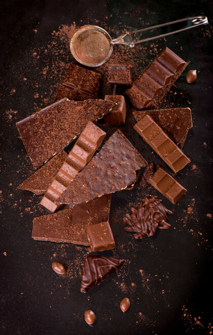 黑黑巧克力木背景块营养巧克力