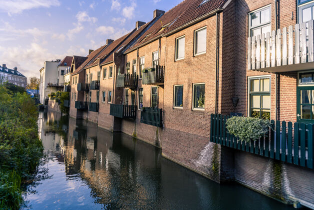 建筑祖特芬 荷兰-2019年11月3日：老城区祖特芬 荷兰最古老的城市之一老城荷兰中世纪城市