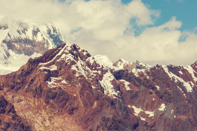山脉美丽的山脉风景在科迪勒拉华亚什 秘鲁 南美洲自然风景平静