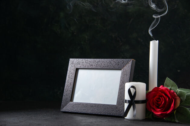 葬礼无火蜡烛正面图 黑色相框玫瑰相框红色