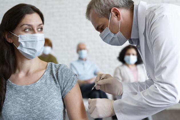 解毒剂女人被医生注射了疫苗女人面罩水平