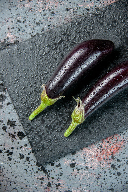 蔬菜顶视图黑色茄子上浅色食物颜色新鲜餐成熟沙拉蔬菜晚餐动物节肢动物蛹
