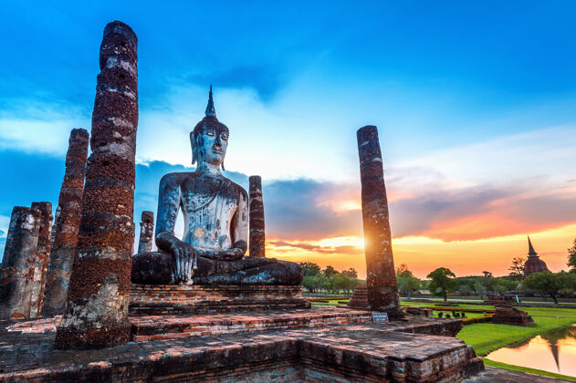 联合国教科文组织释迦牟尼佛像和摩诃华寺在素可泰历史公园的辖区内世界宗教泰国