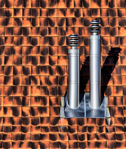 屋顶灰色不锈钢屋顶排气管烟囱瓷砖管道