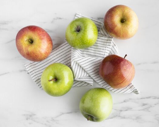 甜味桌面上各种苹果的俯视图健康横光明