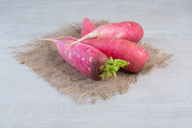 蔬菜新鲜的红色萝卜大理石背景高品质的照片生的萝卜食用
