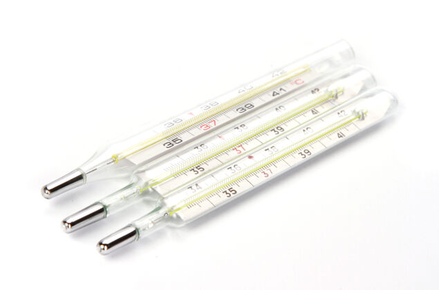 温度计在白色背景上隔离的医用温度计特写镜头温度医药治疗