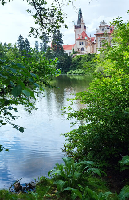 建筑捷克共和国布拉格普鲁霍尼斯城堡公园夏日湖景风景捷克布拉格